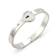 Load image into Gallery viewer, Couples Necklace and Bracelet Lock Key Set