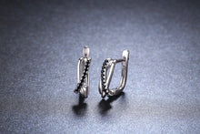 Load image into Gallery viewer, Silver Black Spinel Stone Earring