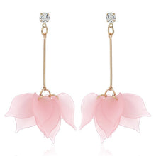 Load image into Gallery viewer, Long Hanging Flower Earring